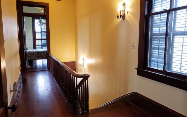 1886 Victorian 4 Bedroom Home by Redawning