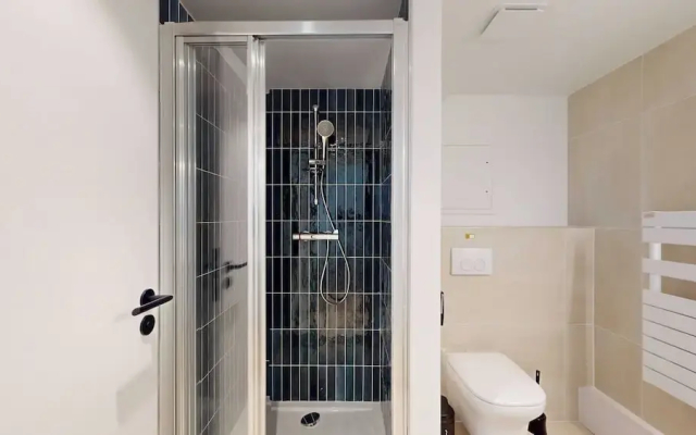Room 1211 in a Premium Residence- Sport/laundry