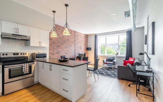 Grand 2BR Loft Garden View