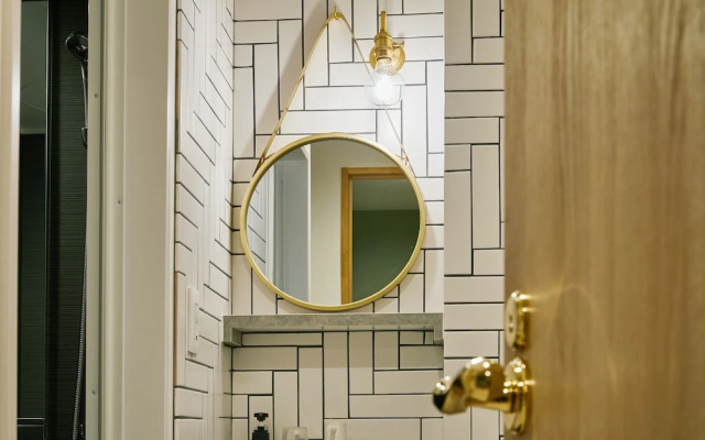 Mizuka Nakasu 7 Unmanned Hotel