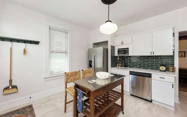 German Charm Suites Sleeps 8!