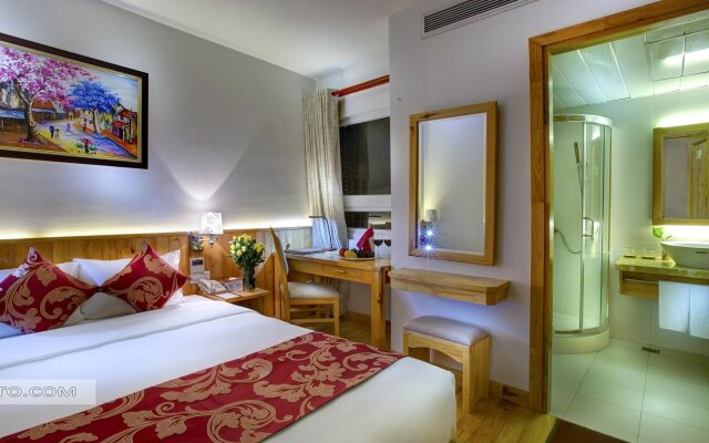 Shining Central Hotel and Spa
