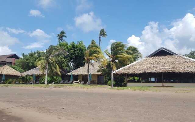 Fish Unlimited Beach & Dive Resort