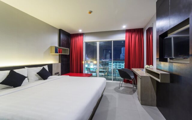Neon Patong Hotel