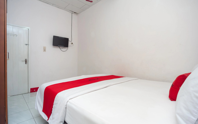 RedDoorz Syariah Near Tugu Juang Jambi 3