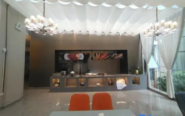 Huanning Hotel