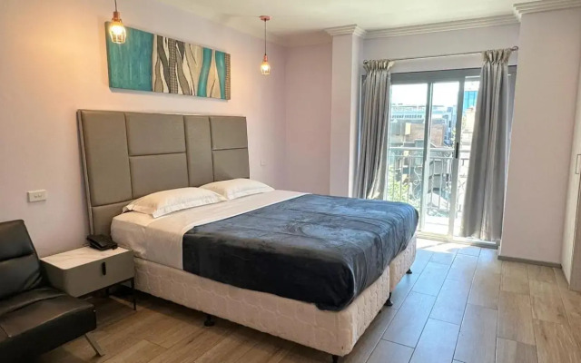 Sydney Riseon Hotel