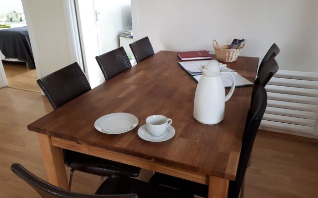 Brúnalaug Guesthouse Holiday Home