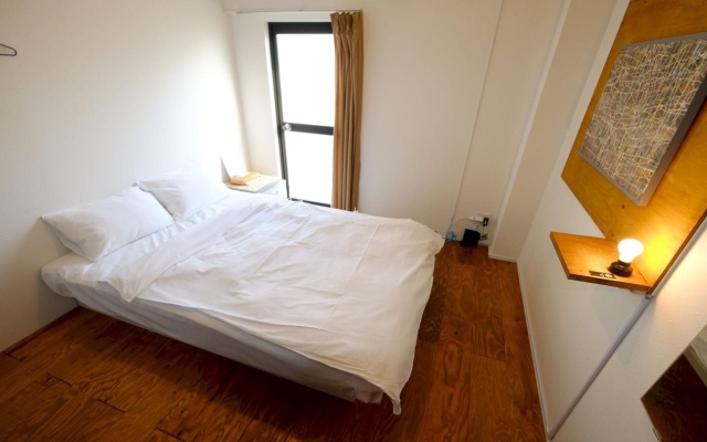 Scalene Hostel – Guest Rooms – Osaka