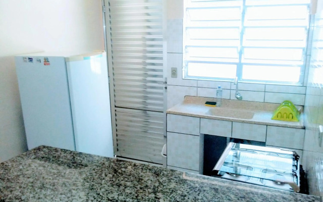 Kitnets Gracimar à 300mts Martin de Sá Caraguatatuba