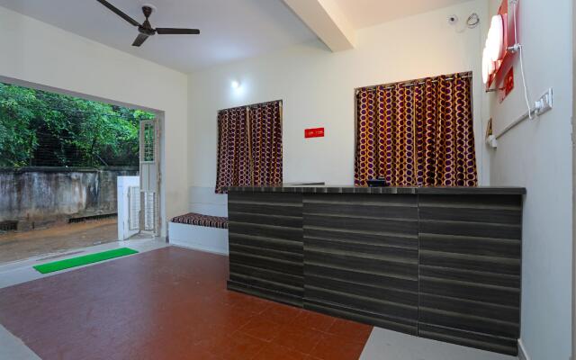 OYO 15084 Sai Lotus Residency