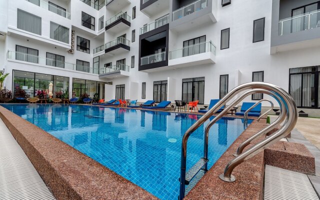 Phoenix Sea View Hotel