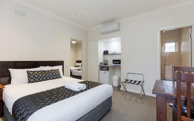 Amaroo Motel