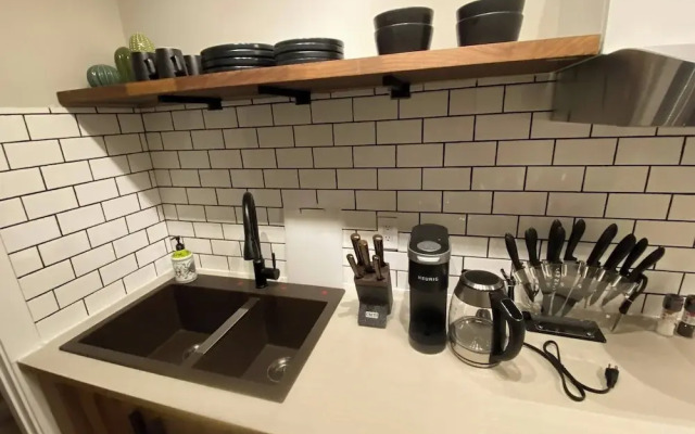 Brand New Modern Flat 2br1ba Whyte And U