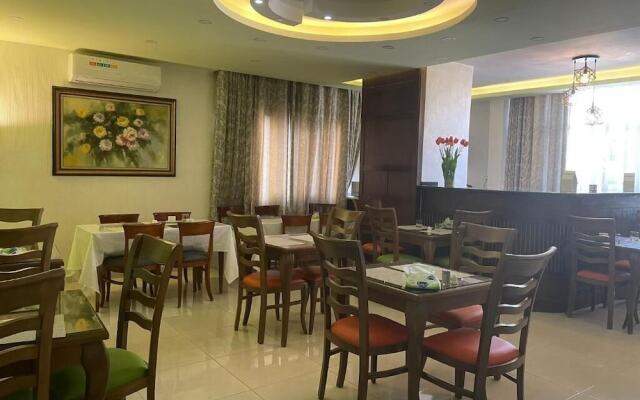 Tell Madaba Hotel