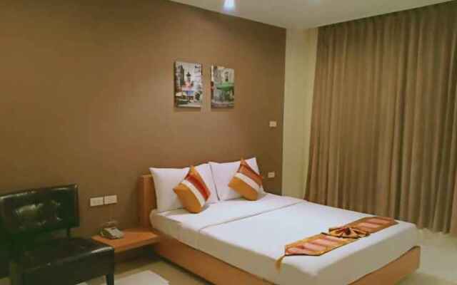 Sena House Paholyothin 30