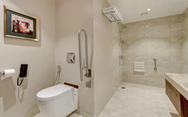 Holiday Inn Kolkata Airport by IHG