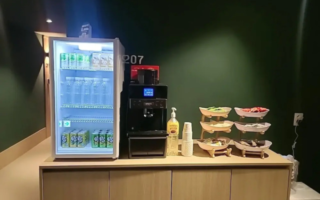 Brown Dot Hotel Gumi