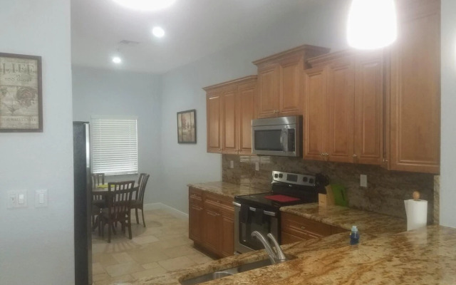 Vistalmar Two Bedroom Deluxe Apartment