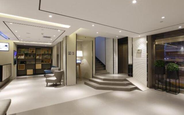 Homeinn Selected Hotel (Hohhot Drum Tower General's Office Subway Station)