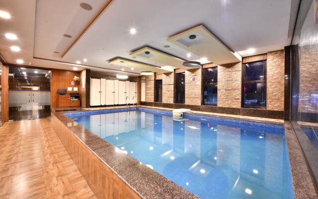 Click Hotel Sagar Plaza Chakan, Pune