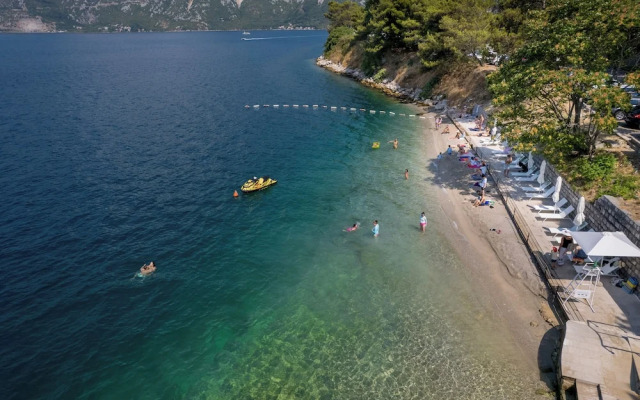 Conte Hotel & Restaurant