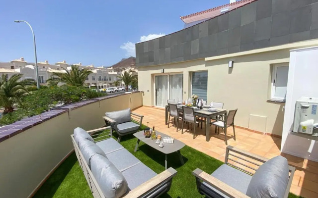 Luxury 2 bedroom apartment in Los Cristianos