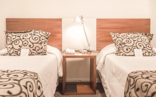 Palm Beach Plaza Hotel