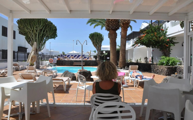 Apartamentos Los Tulipanes
