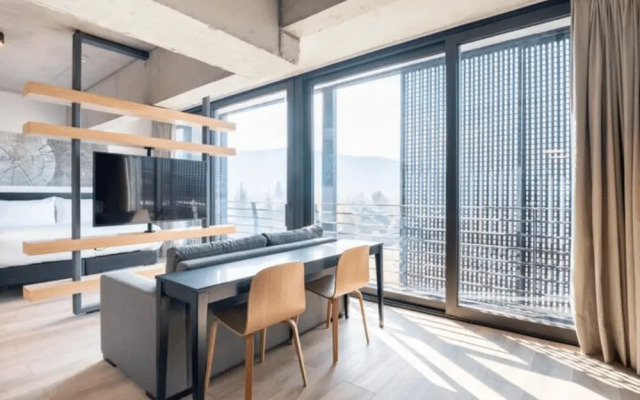 Zip Housing Los Trapenses