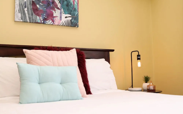 Brunswick Renaissance - Rejuvenate Stays – Guest Rooms – Melbourne