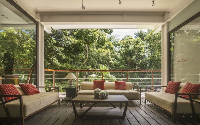 HIRA Penthouse1 Pristine 2 BR by Gate48