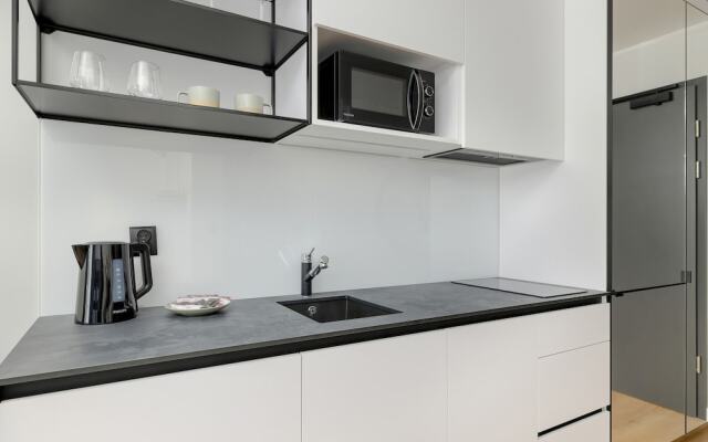 Modern Studio by Renters
