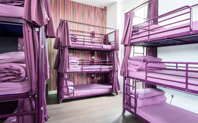 Safestay London Kensington Holland Park