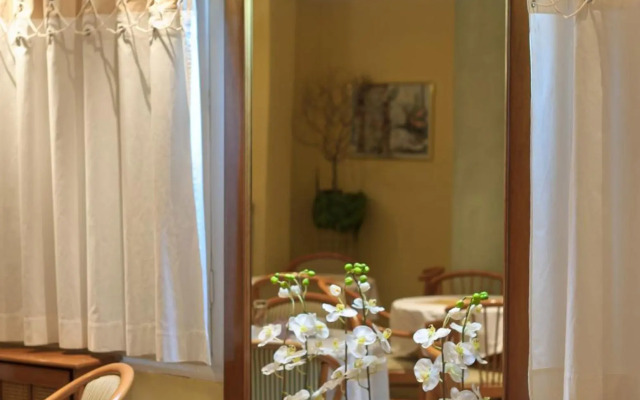 Anesis Hotel