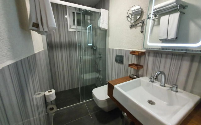 Hay Hotel - Adult Only