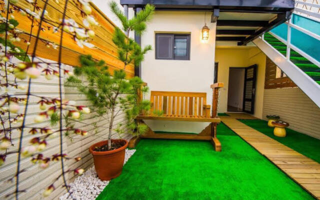 E-Phone Guesthouse