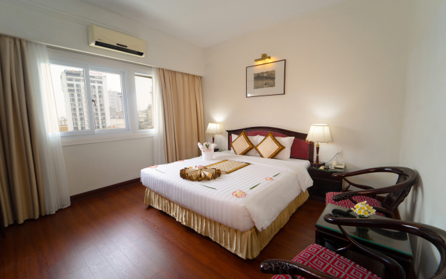 Century Riverside Hotel Hue