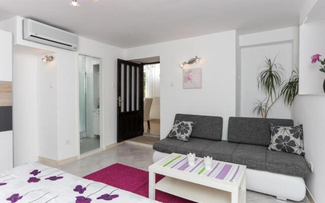 Apartments Nada