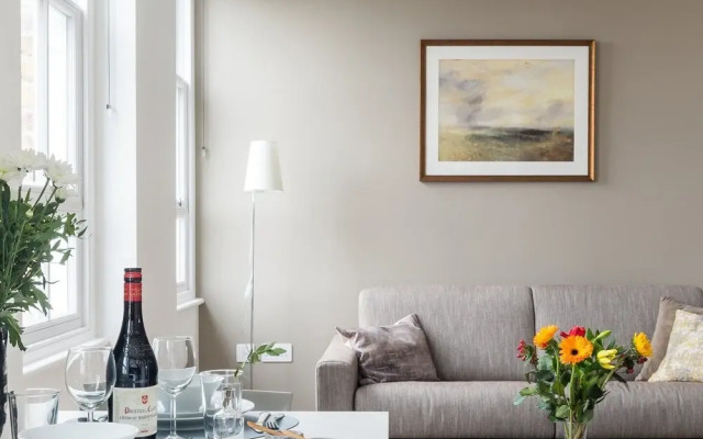 Mirabilis Apartments - Wells Court