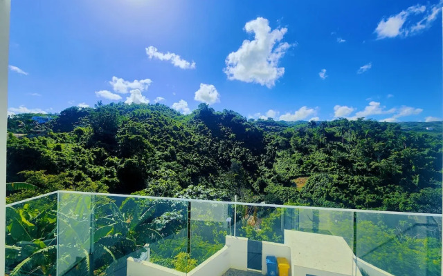Sunset Villa with Infinity Pool
