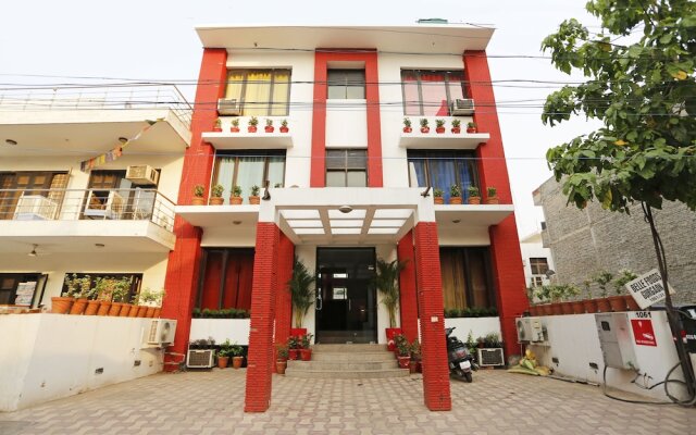 OYO Flagship Sector 31