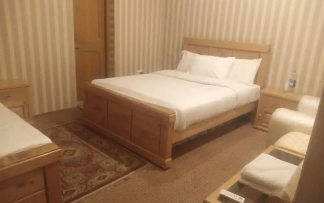 Dumani Inn Hotel And Restaurant