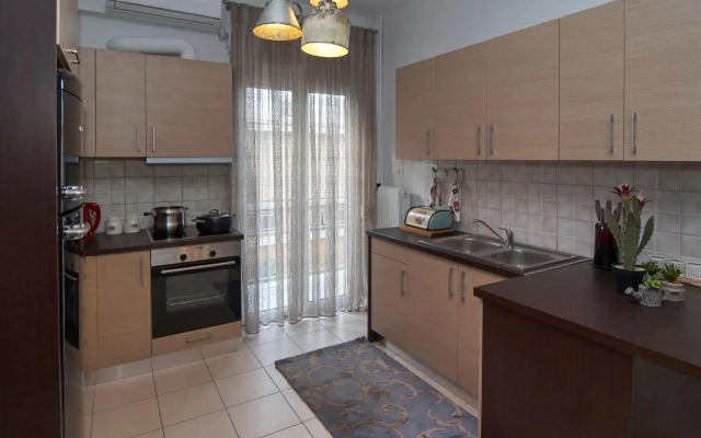 JUST ATHENS apt 130sqm one step from metro