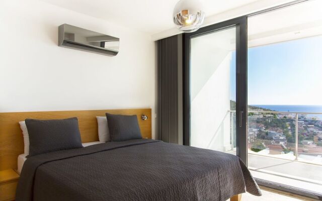 Villa Coast 2