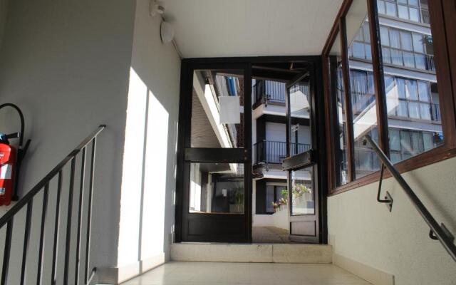 Gambetta 2 Avec Les Cles De Saint Jean De Luz