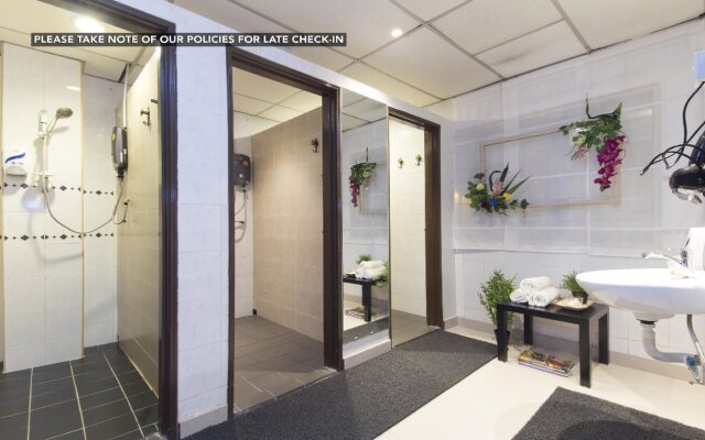 The Bed Station Chinatown