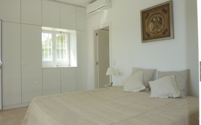 032 Villa Albardanera
