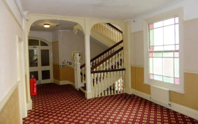 Hotel De Paris