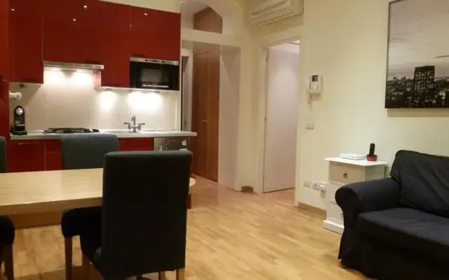 Elegante Appartamento in Centro Milano